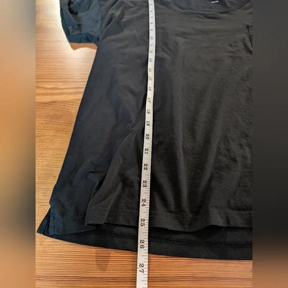 Lou & Grey Supima Cotton Black Tee Size L - Picture 6 of 6